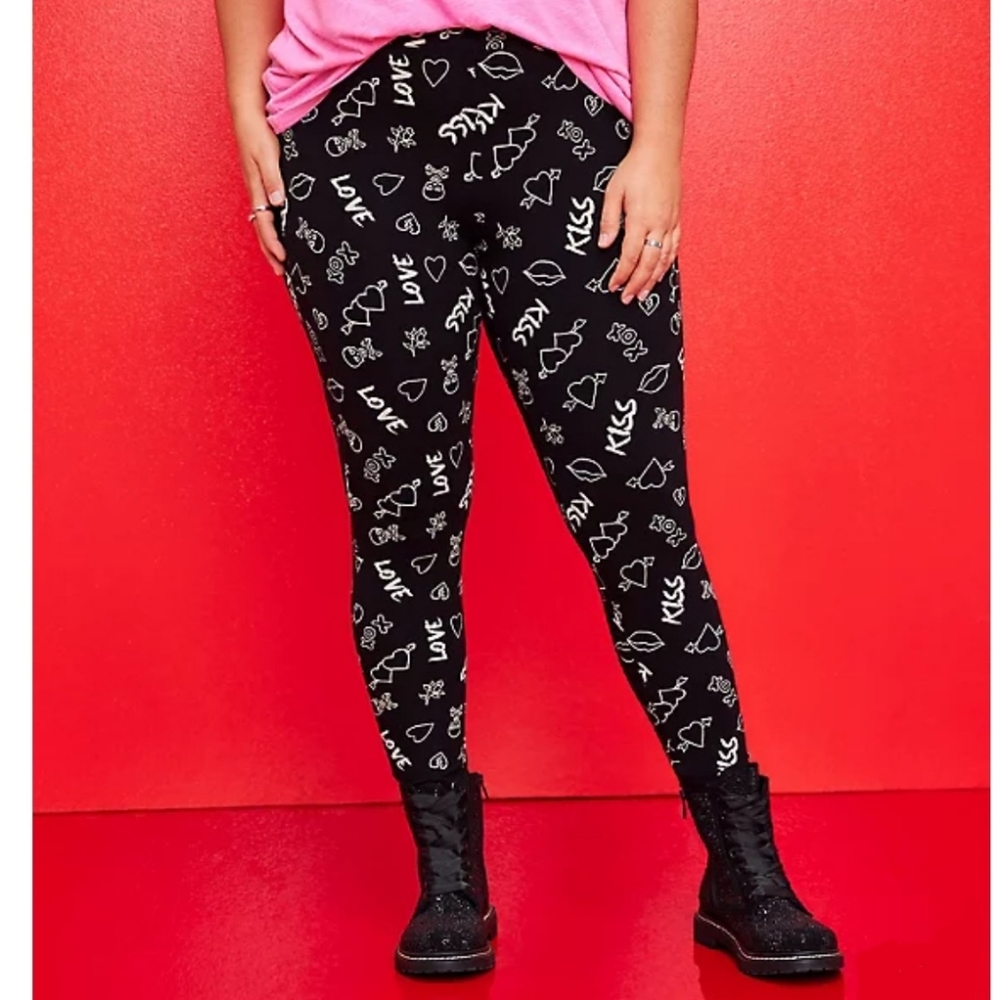 🖤Betsey Johnson Leggings